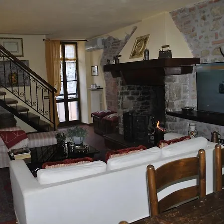 L'umbrichella - In Piccolo Borgo Medioevale