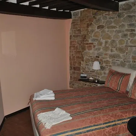 L'umbrichella - In Piccolo Borgo Medioevale Semesterbostad Carnaiola